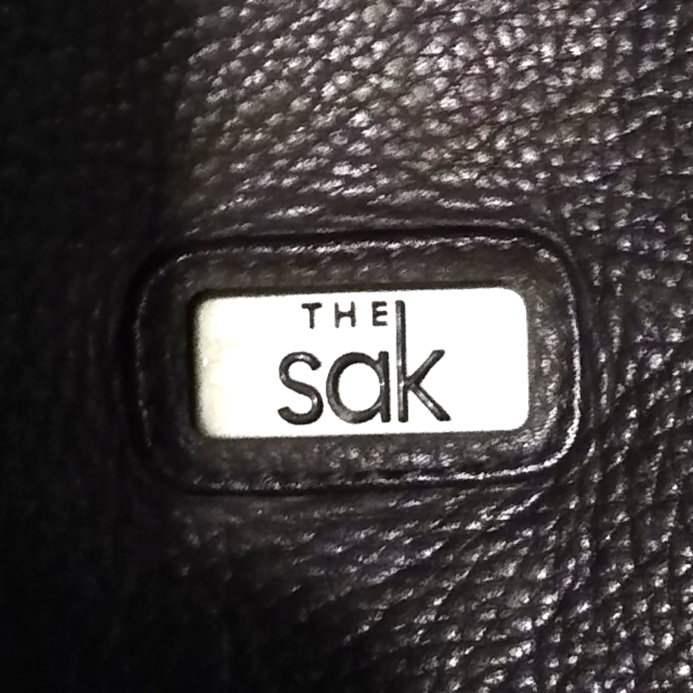 The sak throw over bag
